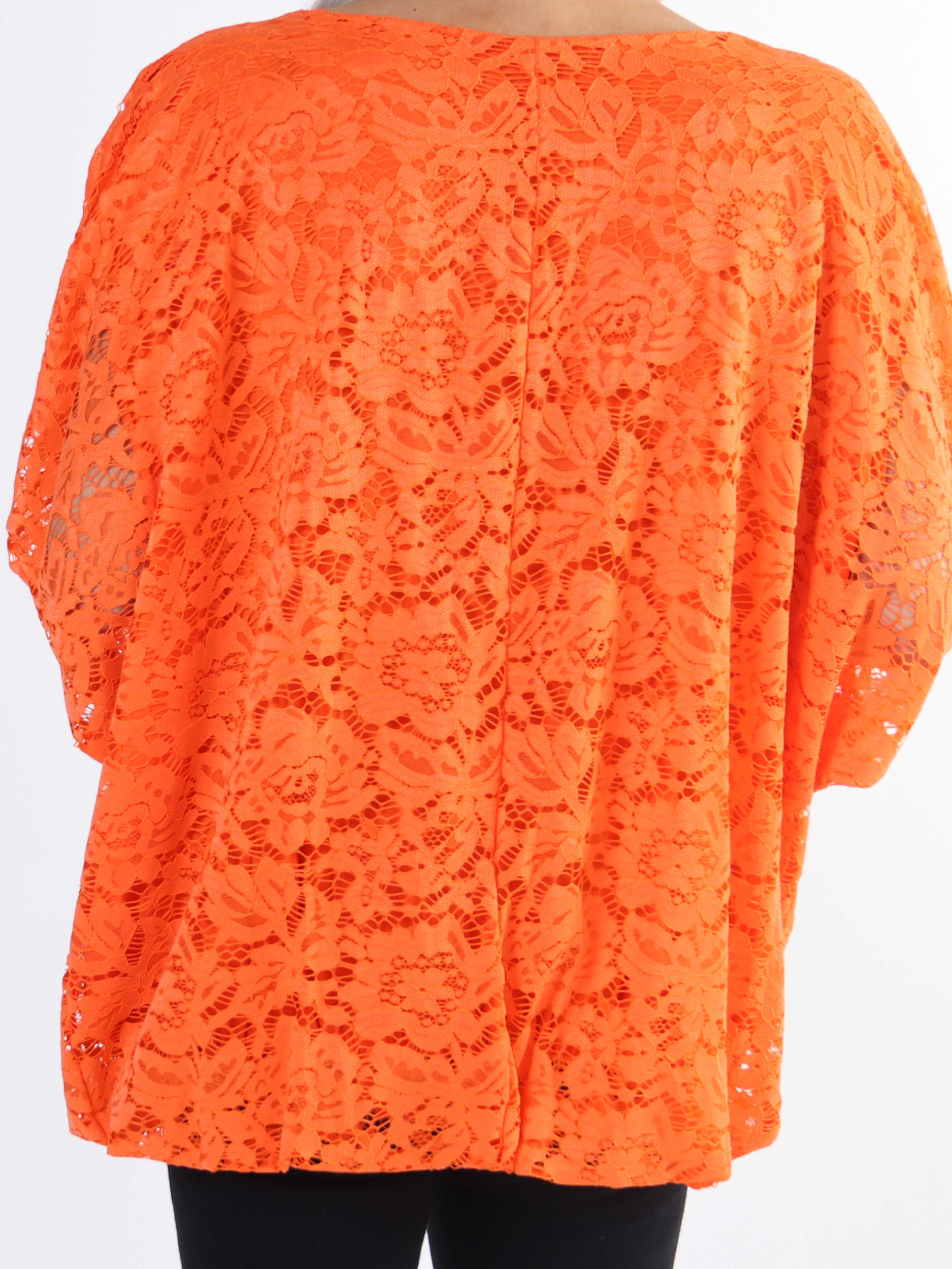 Destiny Lace - Plus size bluse i blonde med flagermusærmer